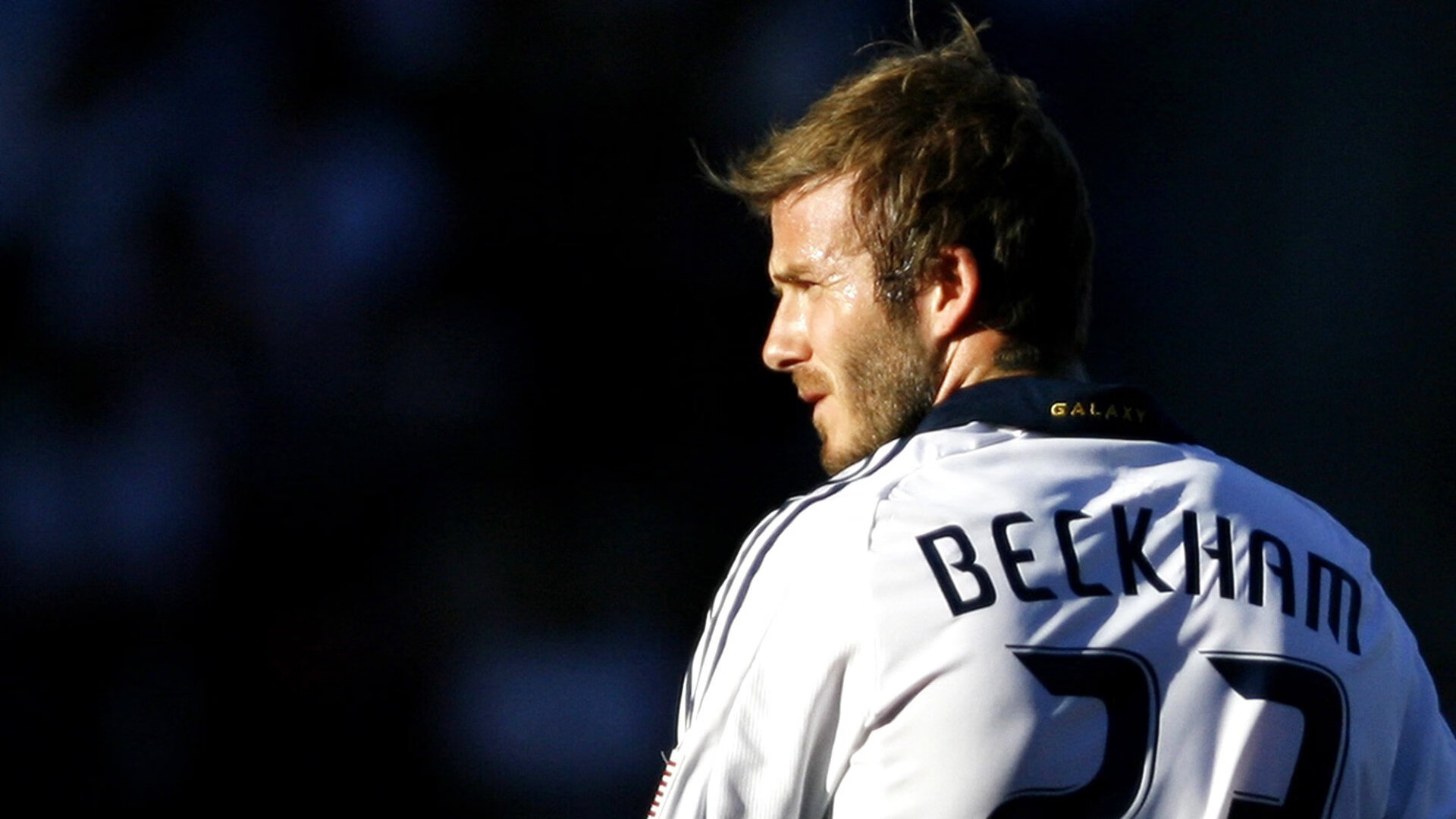 广州队轻取鹈鹕，陶汉林内线统治力尽显